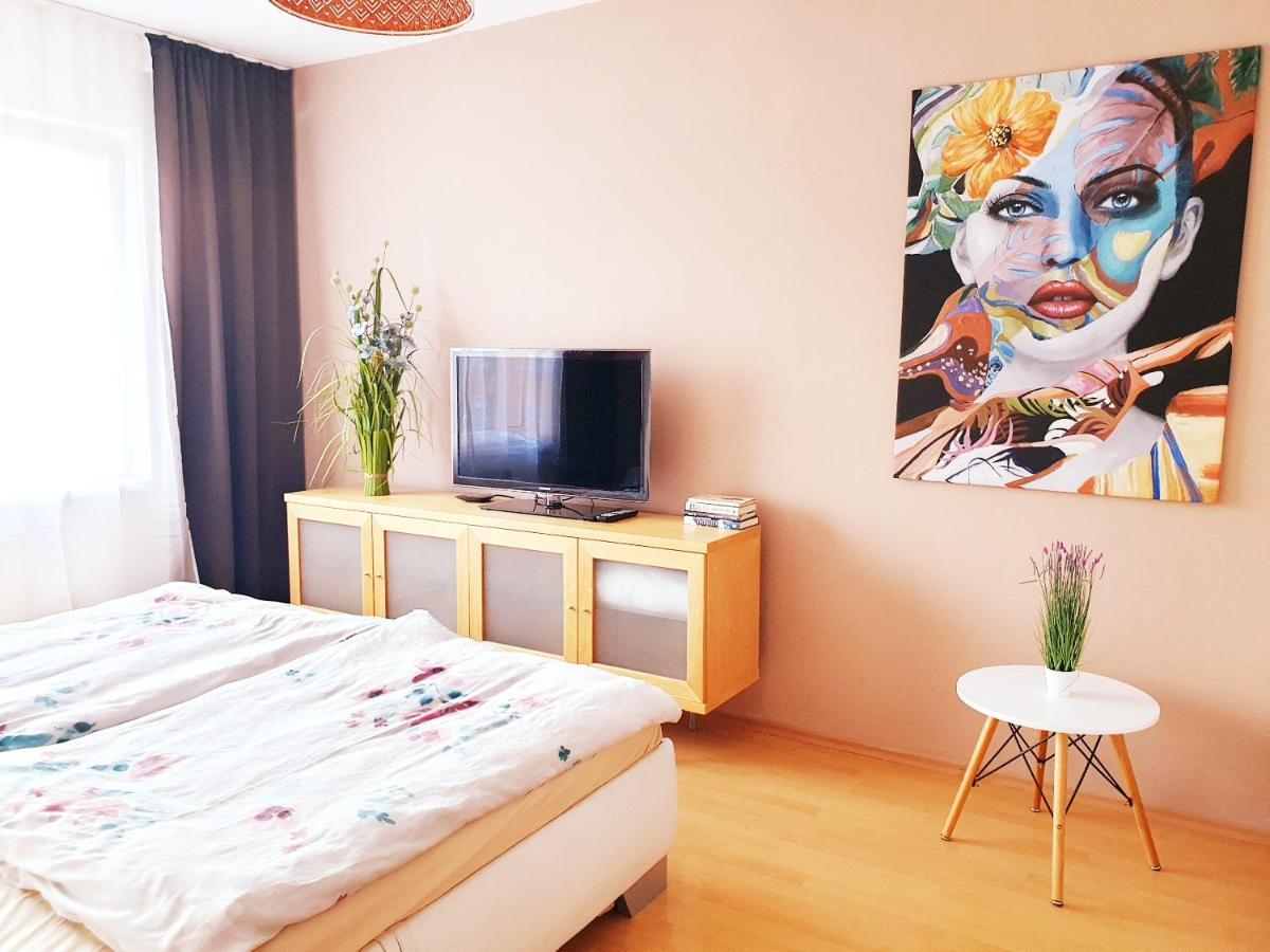 Apartman Terminal, Self Check-In 24 H, Free Parking Banská Bystrica Exterior photo